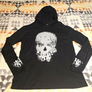 Graveyard Skull Hoodie Lightweight Size Medium
